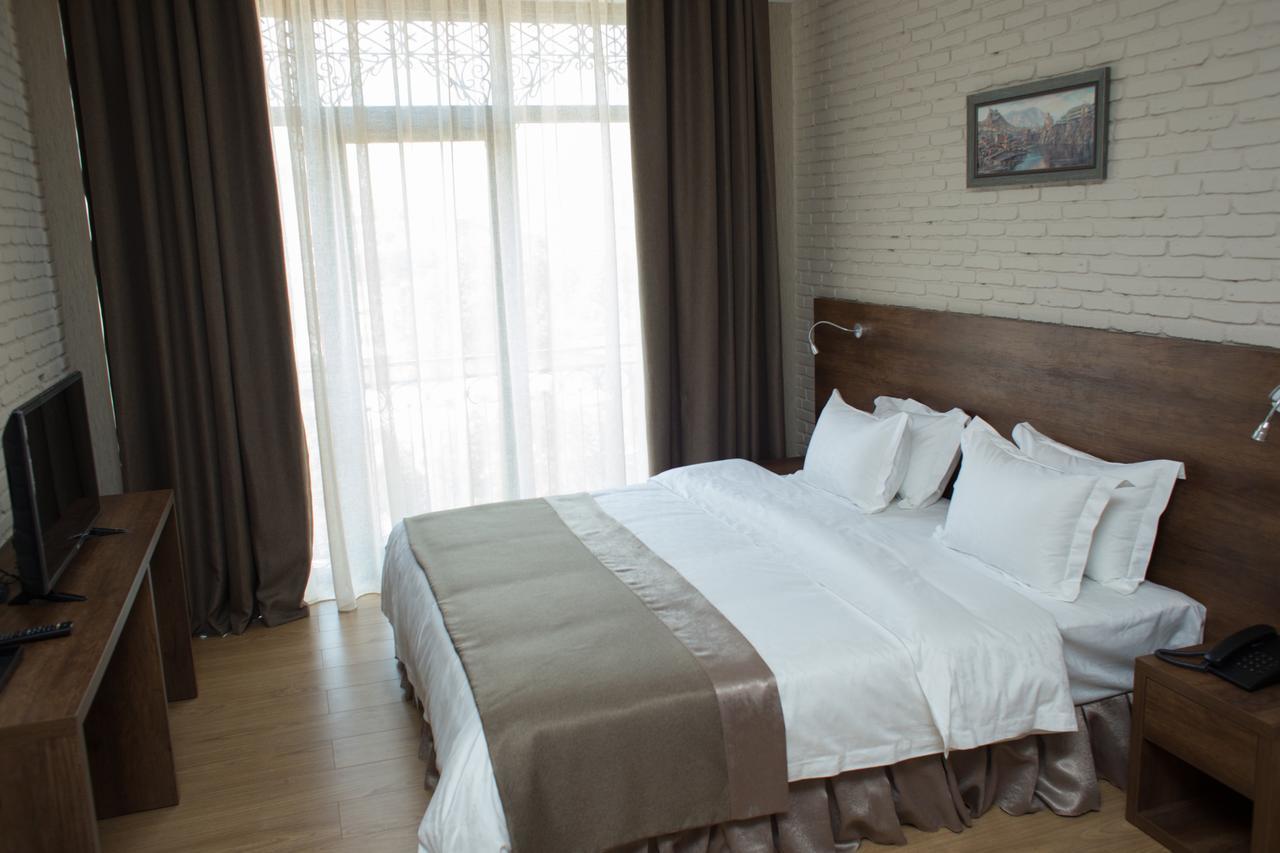 Hotel Metekhi Line 트빌리시 외부 사진